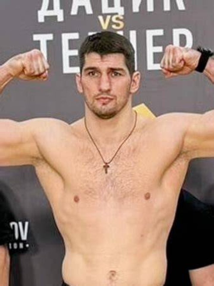 
Is Boxer Aleksei Papin Married? Everything We Know About The Boxer’s Family 