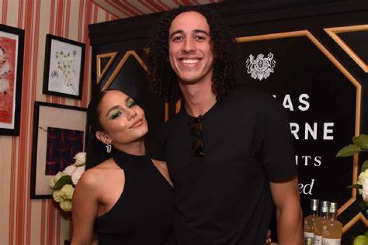 
Vanessa and Cole Tucker Engagement Photos: The Couple Love Story Continues! 